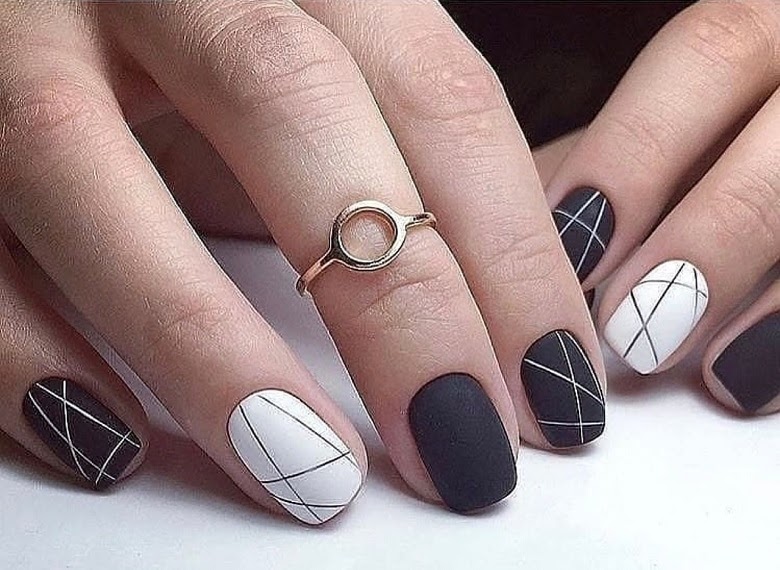 Không cần phải là thợ nails chuyên nghiệp, với những bức ảnh liên quan đến tạo hình nail đơn giản này sẽ giúp hiện thực hóa niềm đam mê và trân trọng vẻ đẹp của chính bản thân bạn.